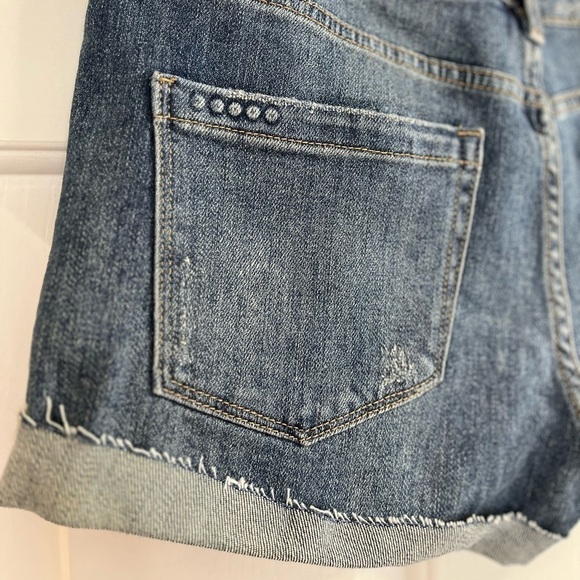 BLANK NYC The Fulton Distressed Roll Up Denim Jean Short NWT 27” - Picture 12 of 16